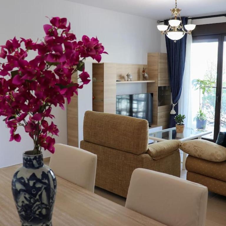 Oasis in Estepona with Parking 5min from the beach - Two-Bedroom Apartment - 21