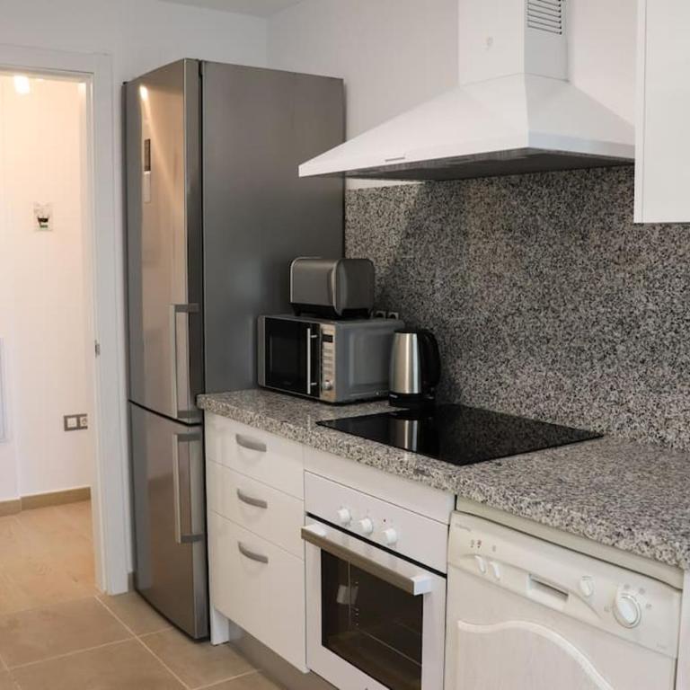 Oasis in Estepona with Parking 5min from the beach - Two-Bedroom Apartment - 32