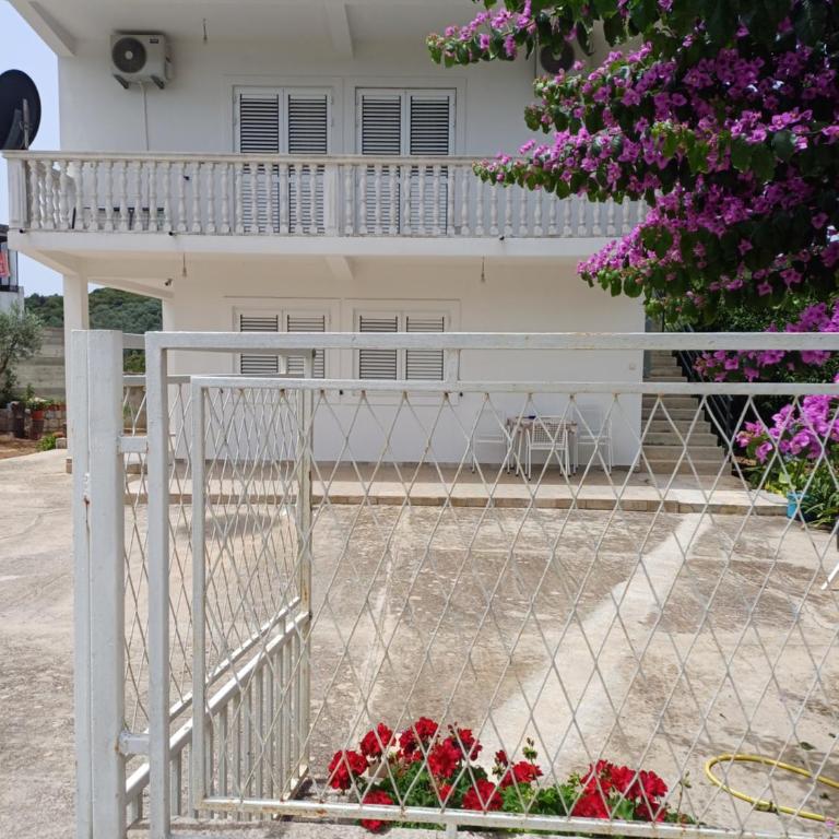 Apartments Ivana - Apartment with Garden View - 29