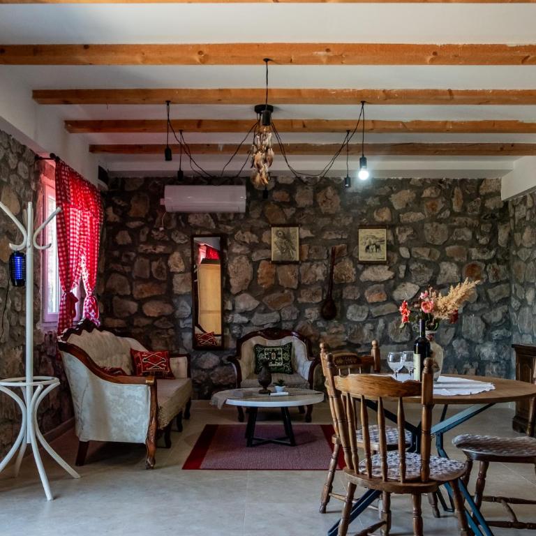 Stara Kruska - One-Bedroom House - 6