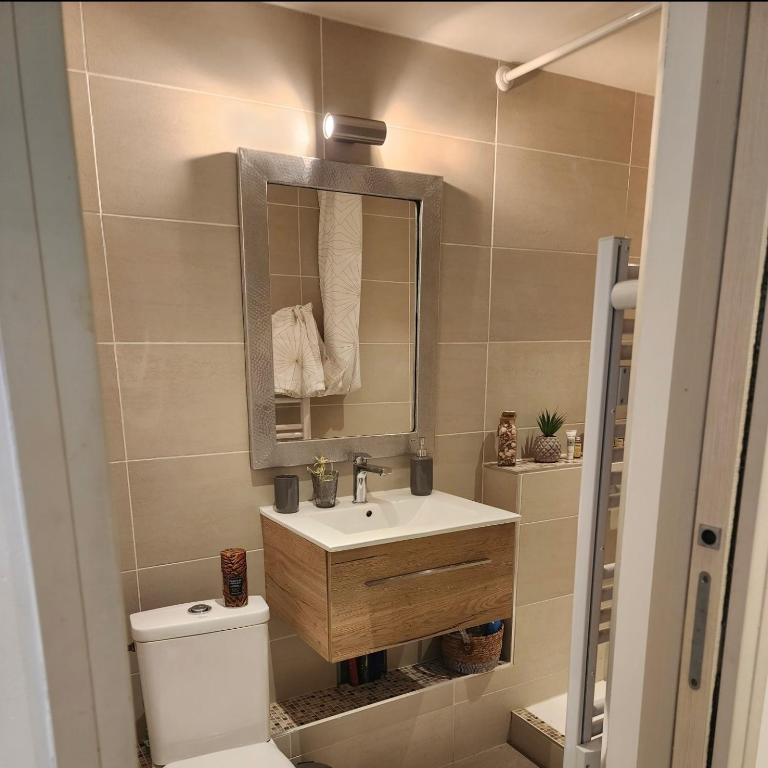 Appartement T2 en plein centre de Fréjus - Apartment mit 1 Schlafzimmer - 15