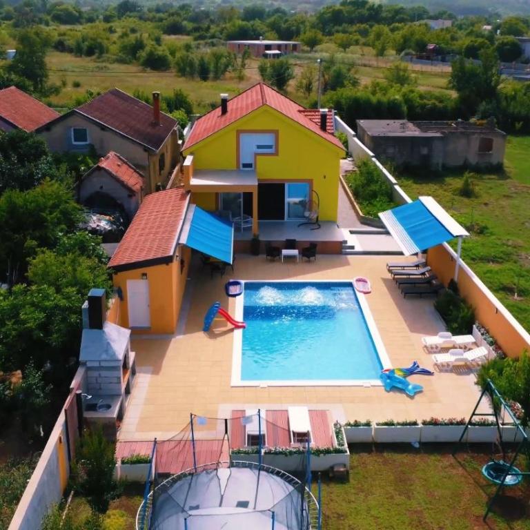 Holiday Home Revita Cocktail - Two-Bedroom House - 3