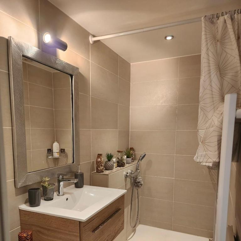 Appartement T2 en plein centre de Fréjus - Apartment mit 1 Schlafzimmer - 14
