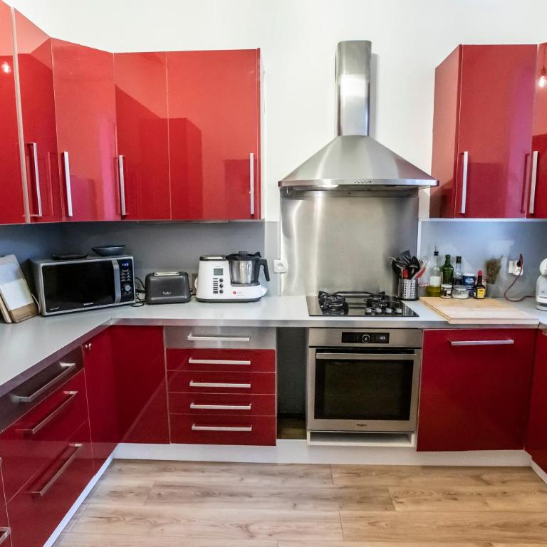 Maison familiale avec grand jardin, 2min de la mer - Villa - 16