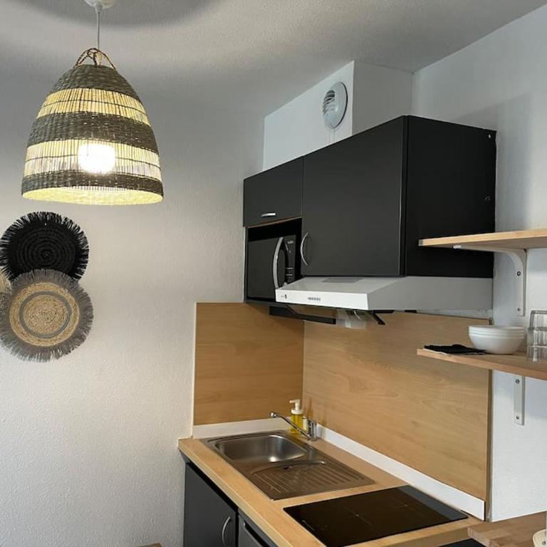 residence prisee 30 m plage - One-Bedroom Apartment - 7