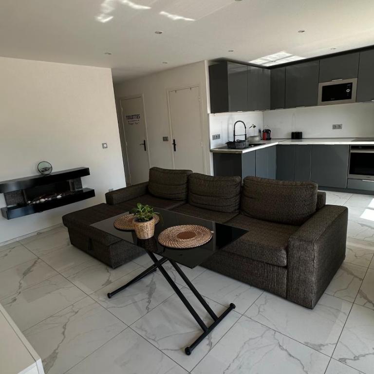 Chambre double dans beau 3 pièces proche du centre et des plages - Habitación Doble - 15