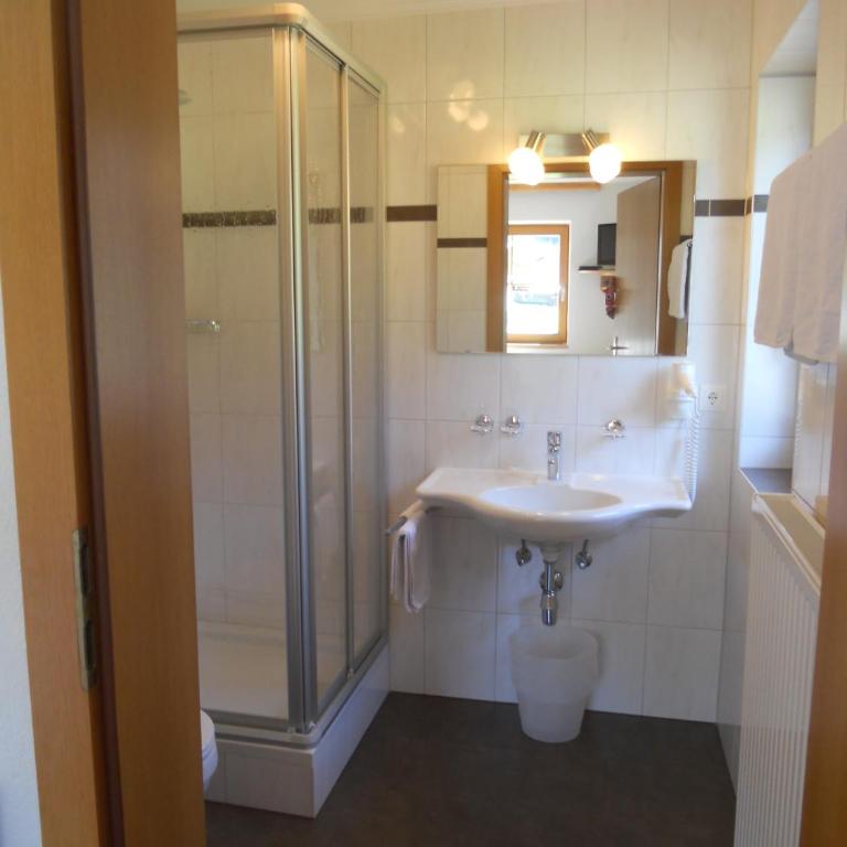 Haus Wally - Doppelzimmer - 9