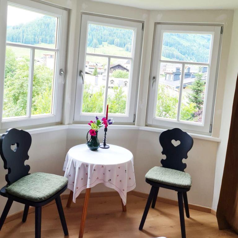Landhaus Antonia - Apartment mit 3 Schlafzimmern und Bergblick - 11