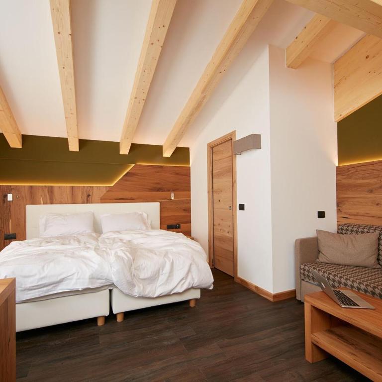 Hotel Valacia - Junior Suite - 3