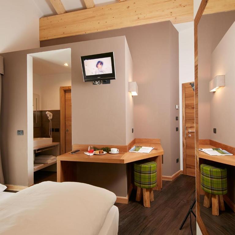 Hotel Valacia - Camera Matrimoniale Comfort - 7