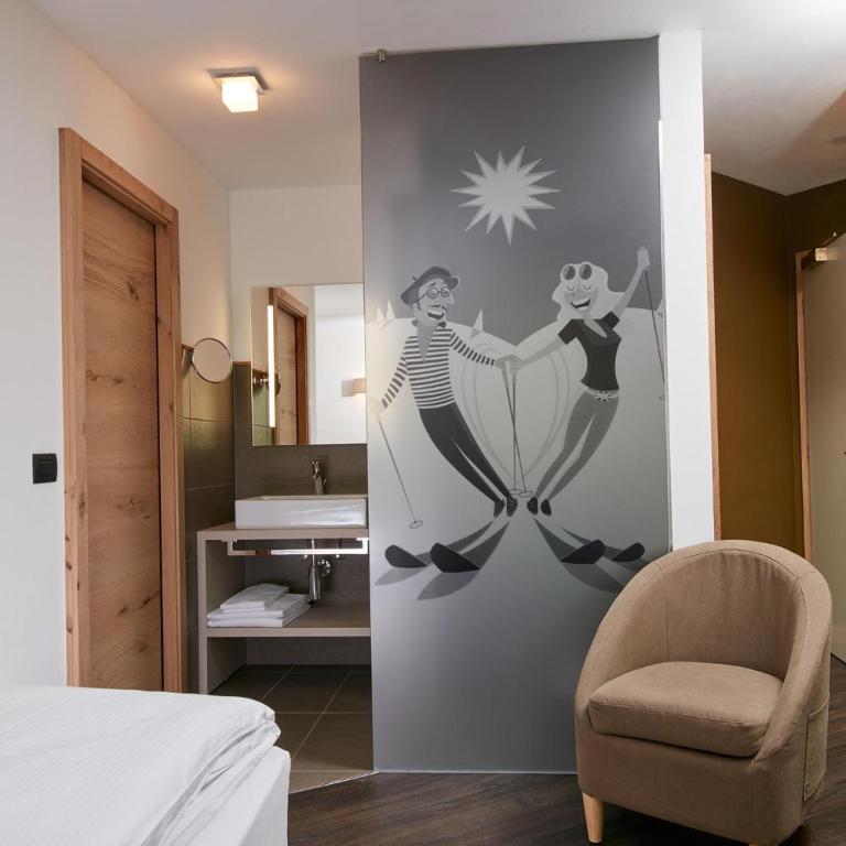 Hotel Valacia - Junior Suite - 9