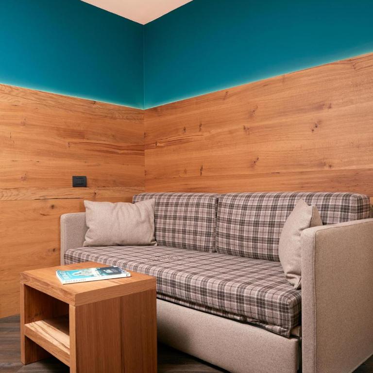 Hotel Valacia - Junior Suite - 8