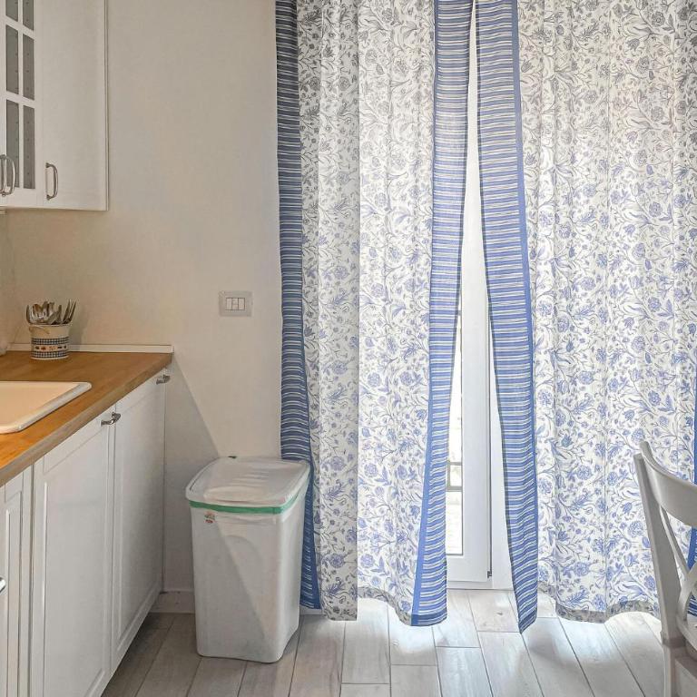 Stunning Apartment In Taranto With Wifi - One-Bedroom Apartment - 4