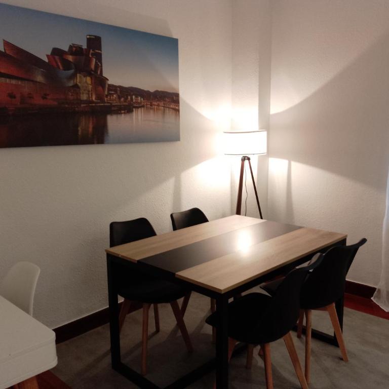 Centro de Bilbao, amplio, ascensor - Two-Bedroom Apartment - 12