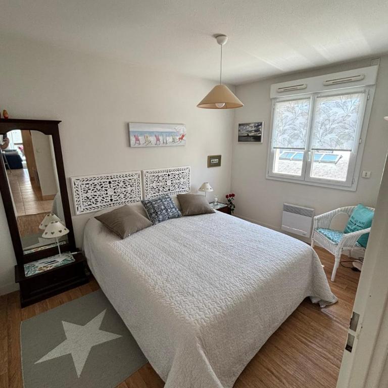 Appartement centre ville avec parking proche grande plage - Apartment - 1