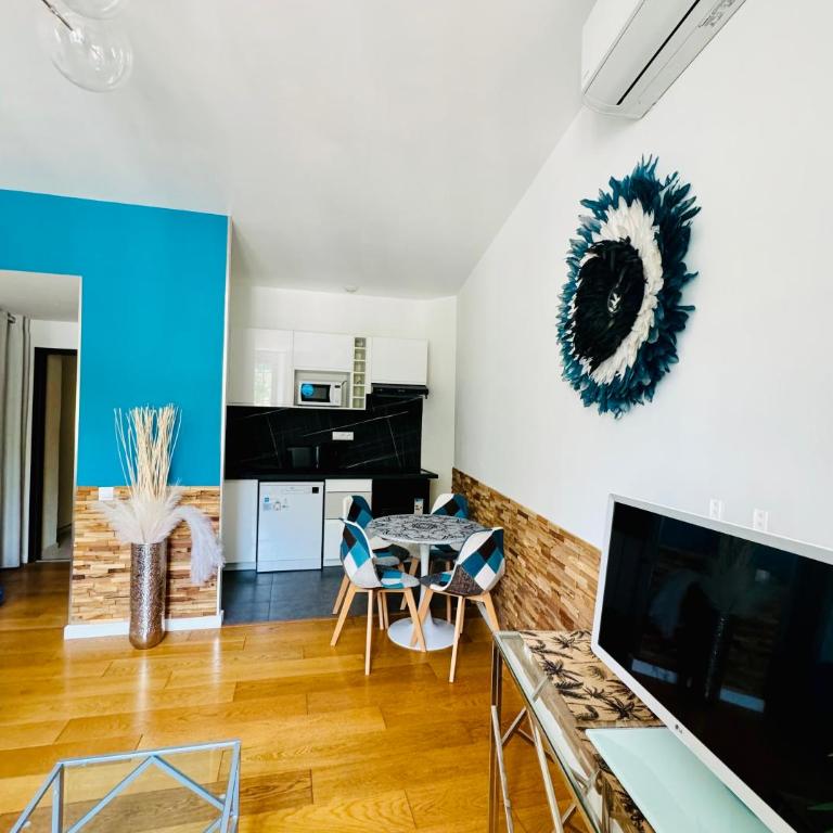 2- Cosy one bedroom apt 2-4p, located Place Nationale - Appartamento Deluxe con 1 Camera da Letto e Vista Giardino - 6