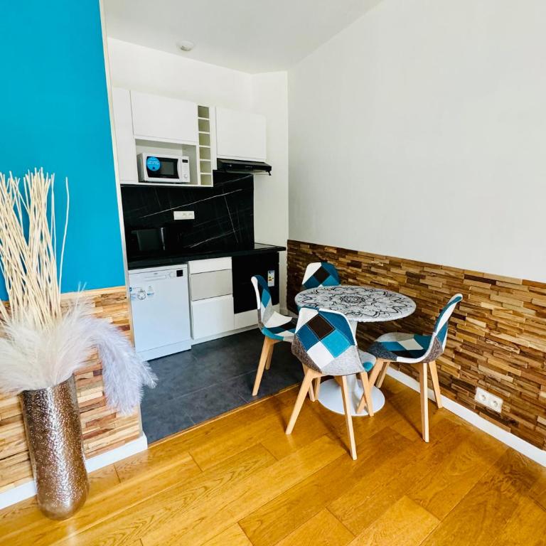 2- Cosy one bedroom apt 2-4p, located Place Nationale - Appartamento Deluxe con 1 Camera da Letto e Vista Giardino - 7