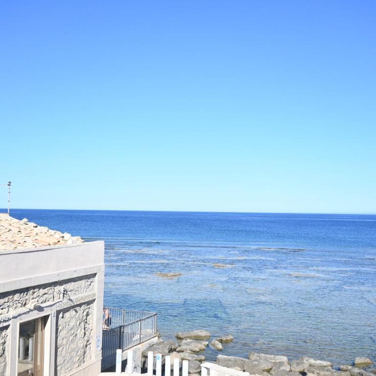 Mare Arcobaleno - Monolocale con Vista Mare - 7
