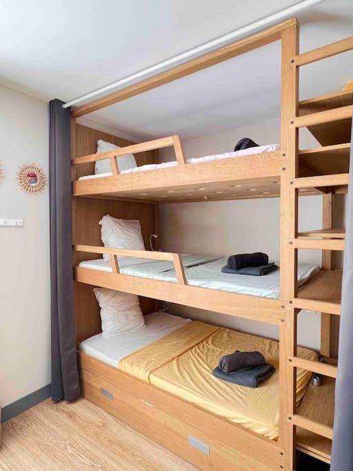 Pézenas Centre Historique - plages à 20 mn - climatisation mobile - Appartement 2 Chambres - 8