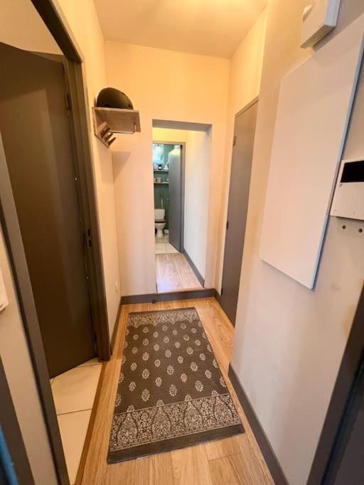 Pézenas Centre Historique - plages à 20 mn - climatisation mobile - Appartement 2 Chambres - 10