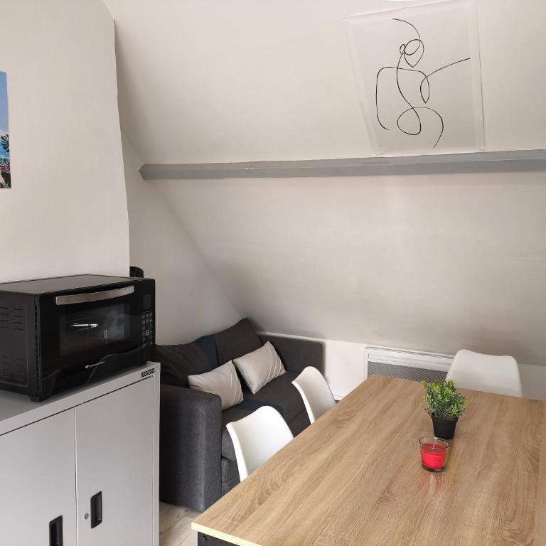 CENTRAL 55m2 - 4 PERSONNES - COSY - PROCHE NAUSICAA - One-Bedroom Apartment - 6
