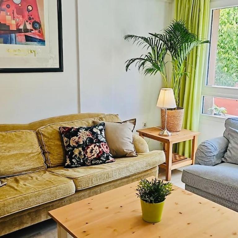 Céntrico apartamento con dos camas de matrimonio y free parking - Apartamento de 2 dormitorios - 1