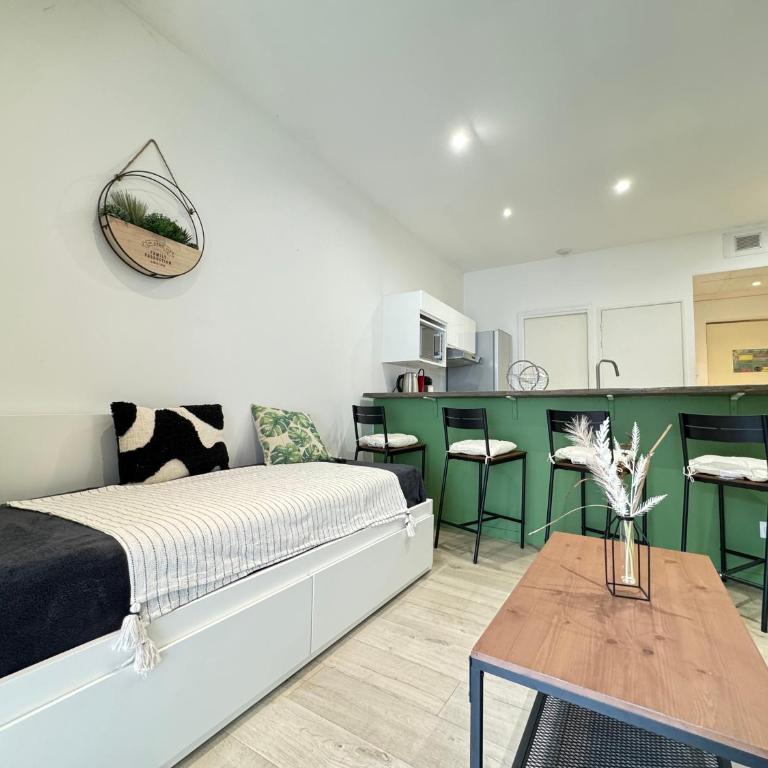 Tour d'Auvergne - Appartements en plein centre ville, proche de la cathédrale et de la place de Jaude - Appartement 1 Chambre - 1