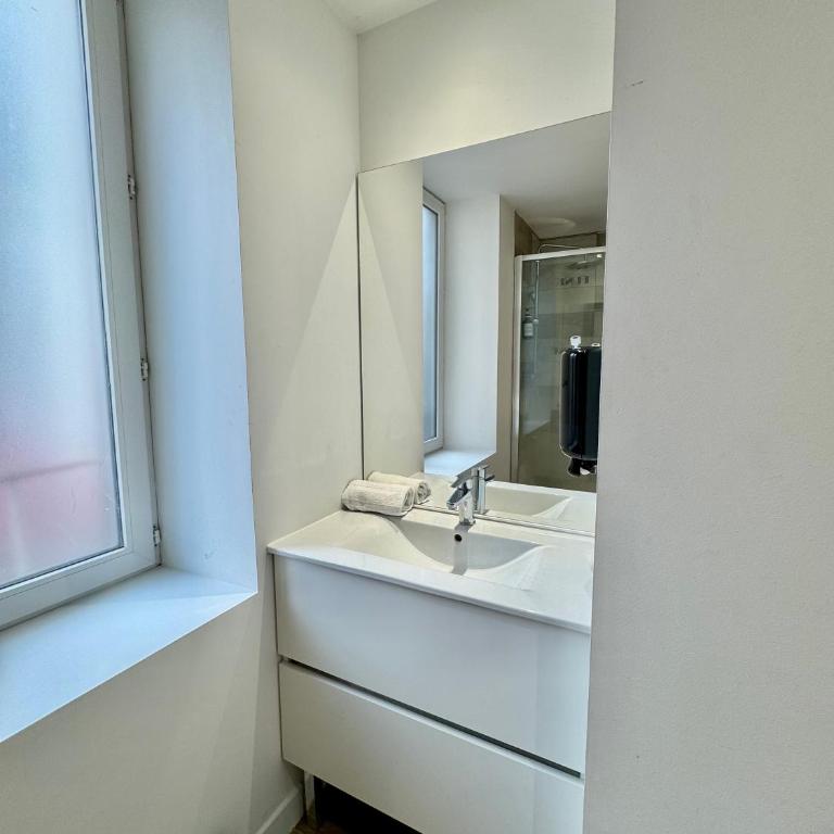 Tour d'Auvergne - Appartements en plein centre ville, proche de la cathédrale et de la place de Jaude - Appartement 1 Chambre - 7