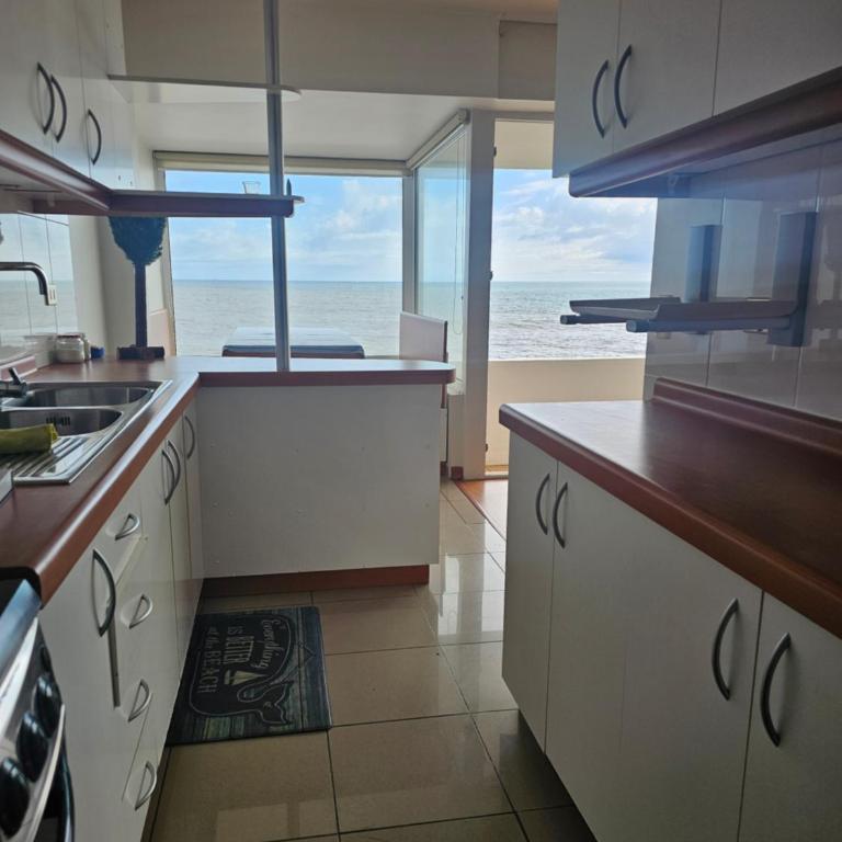Primera Linea Frente al Mar - Apartamento de 2 dormitorios - 23