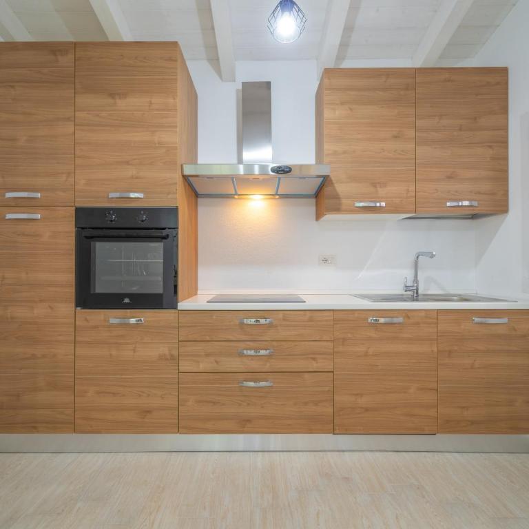 Linfa Guest House - Olbia centro - Appartamento con 3 Camere da Letto e con Balcone - 6