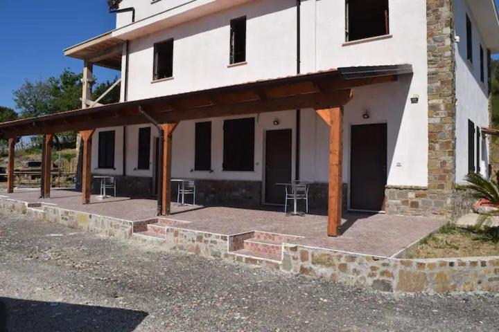 Villa Sandro - Monolocale Triplo Standard - 11