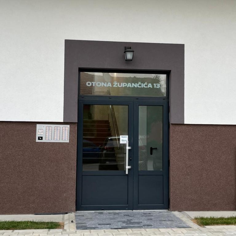 Marko's Apartment - One-Bedroom Apartment - 15