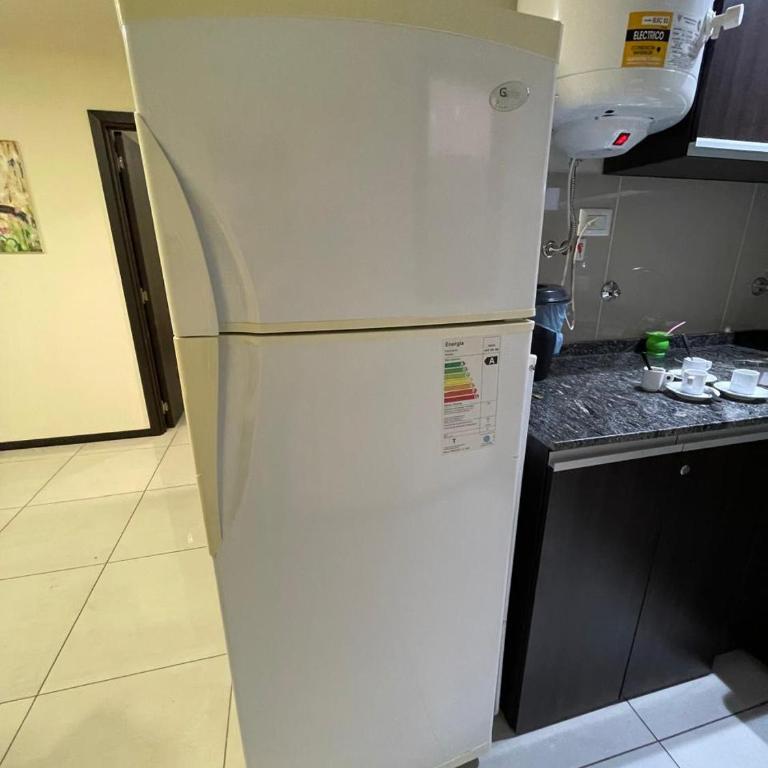 Departamento DE 2 DORMITORIOS CENTRICO CON COCHERA Y PILETA - Apartamento de 2 dormitorios - 18