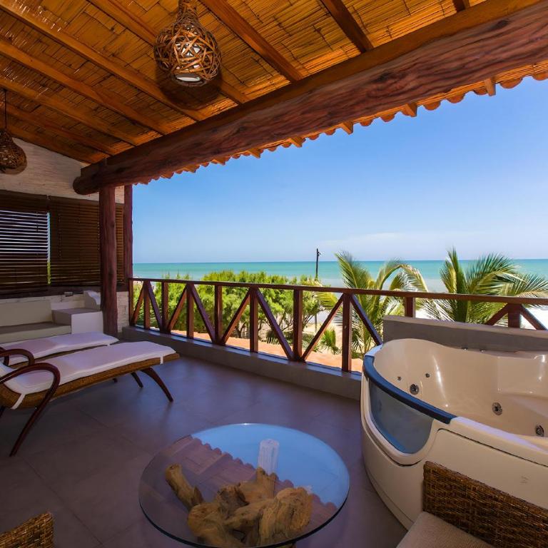 Apart Hotel Las Cherelas - Suite with Whirlpool - 1