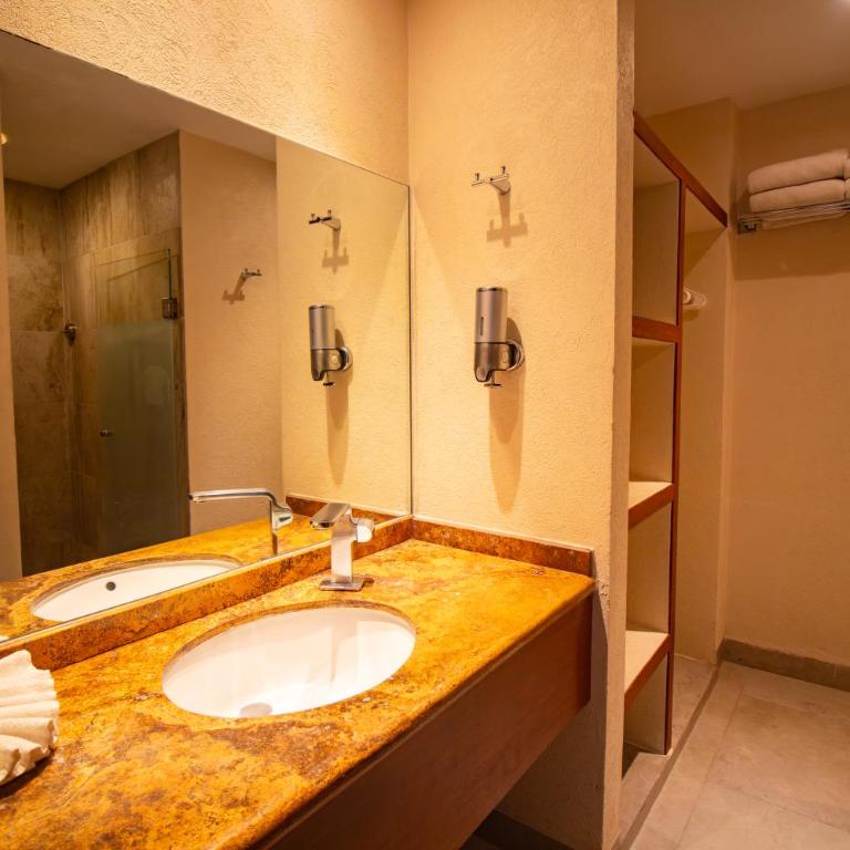 Mishol Bodas Hotel & Beach Club Acapulco Diamante - Suite con vistas al mar - Cama extragrande - 5