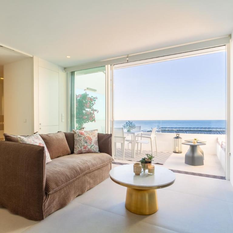 MARBELLA BANUS SUITES - Brand New and Exclusive Banus Port Seafront Flat - Apartamento Deluxe de 2 dormitorios con balcón - 14