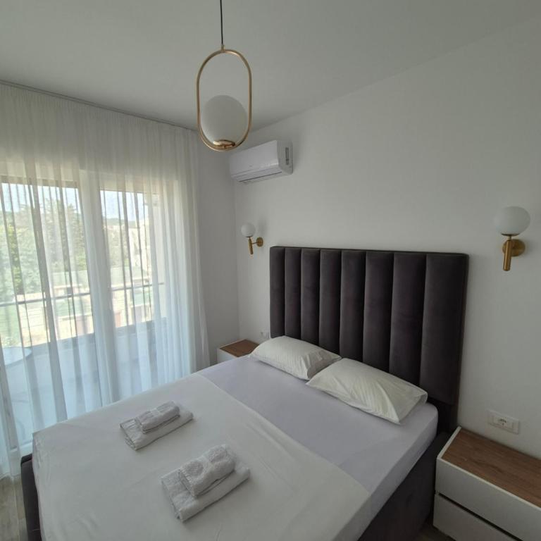 Frekuenca Apartments - Two-Bedroom Apartment with Water View - 17