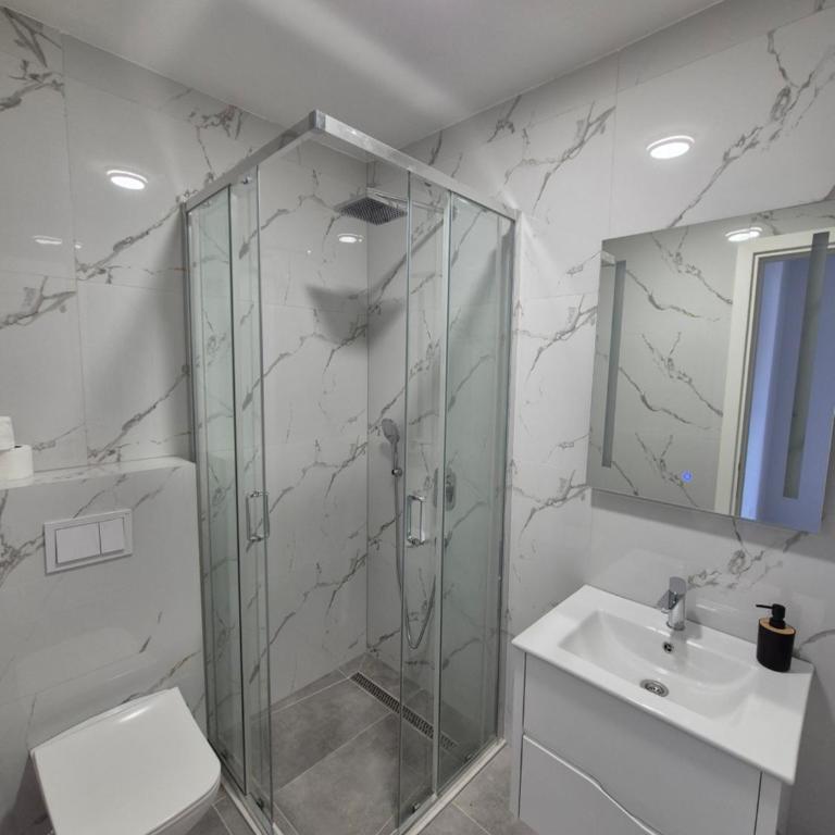 Frekuenca Apartments - Two-Bedroom Apartment with Water View - 33