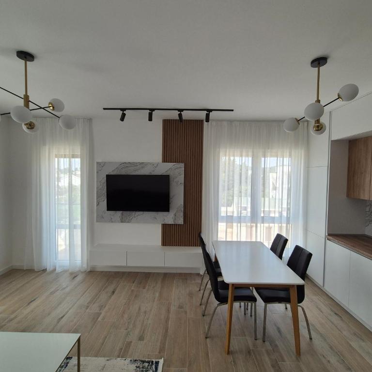 Frekuenca Apartments - Two-Bedroom Apartment with Water View - 56