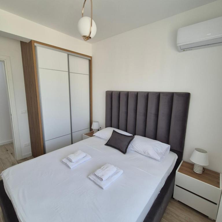 Frekuenca Apartments - One-Bedroom Apartment - 2