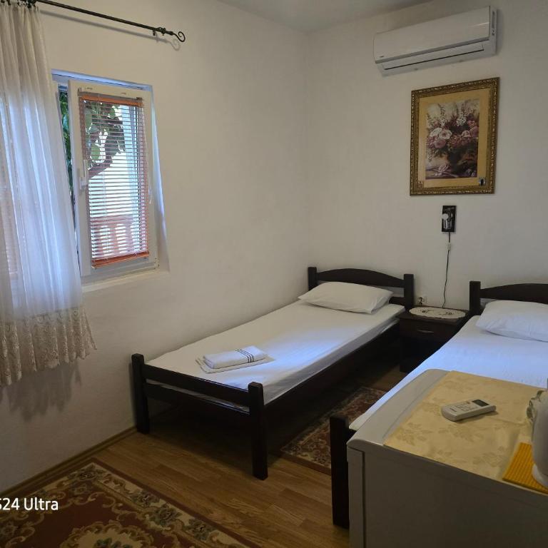 Guesthouse Djacic - Dvokrevetna Soba sa Zasebnim Krevetima - 1