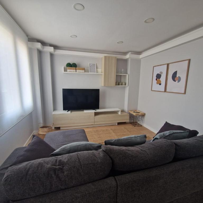 Apartamento Cancela, super luminoso y bien situado - Apartamento de 2 dormitorios - 2