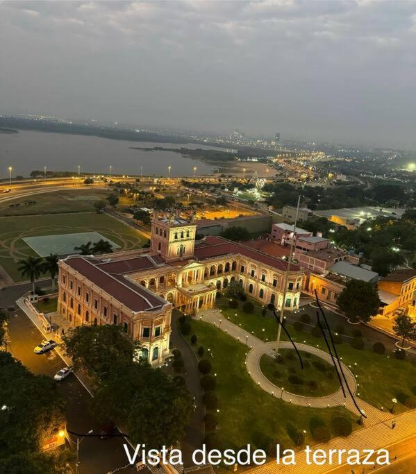 Vista al Río Paraguay, Costanera Asu - Apartamento de 1 dormitorio - 31
