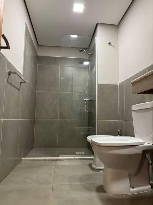 Vista al Río Paraguay, Costanera Asu - Apartamento de 1 dormitorio - 37