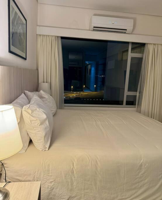 Vista al Río Paraguay, Costanera Asu - Apartamento de 1 dormitorio - 14