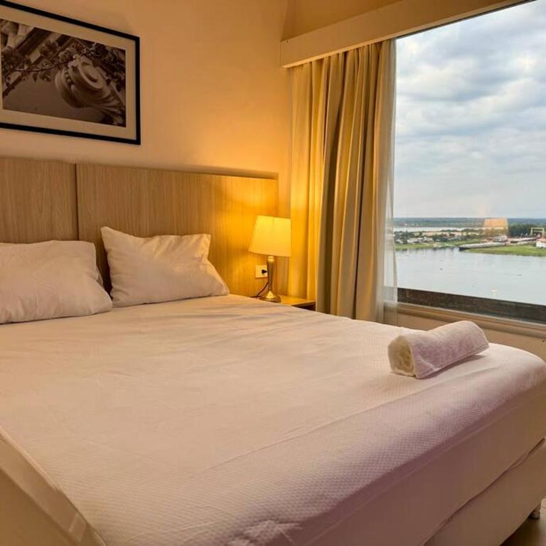 Vista al Río Paraguay, Costanera Asu - Apartamento de 1 dormitorio - 16