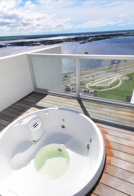Vista al Río Paraguay, Costanera Asu - Apartamento de 1 dormitorio - 48