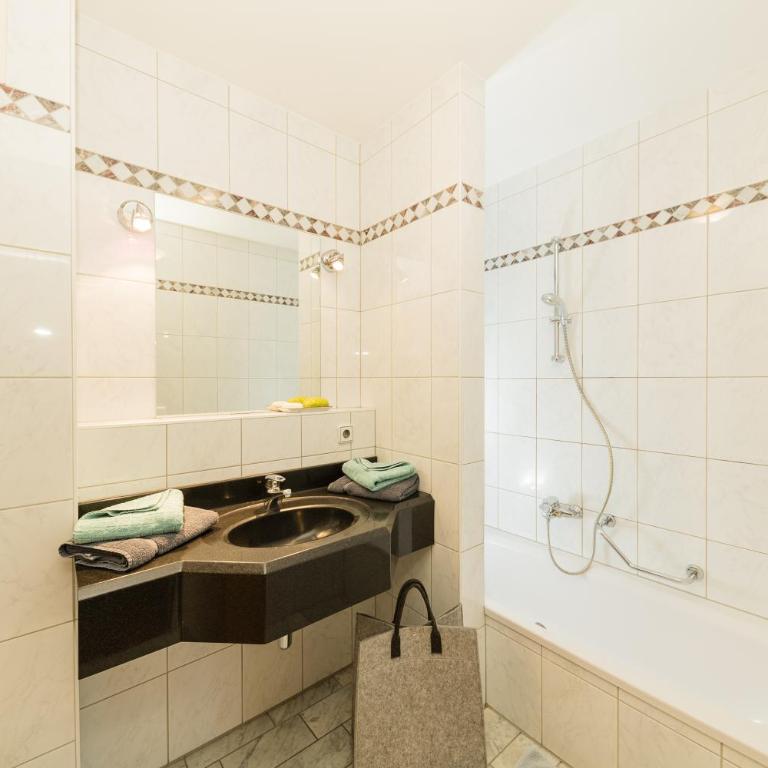 Feriengut Hasenau - Apartment - 1