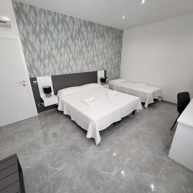 Admirable Rooms - Camera Quadrupla con Bagno Privato Esterno - 14
