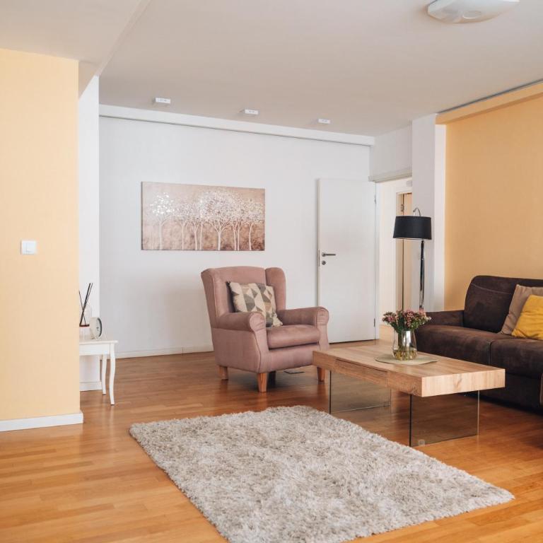 Crown Central three bedroom Apartment - Apartman sa 3 Spavaće Sobe - 41